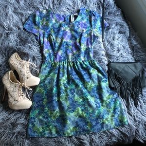 Short sleeved watercolor floral shift dress